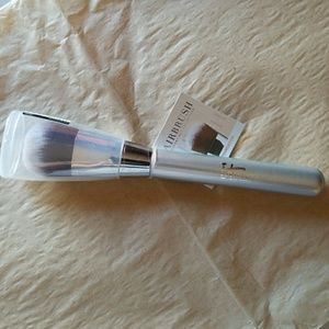 It OMG! Foundation Brush